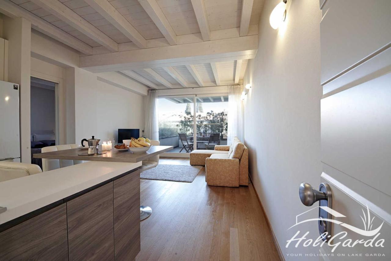Warda A6 Apartment Desenzano del Garda Bagian luar foto