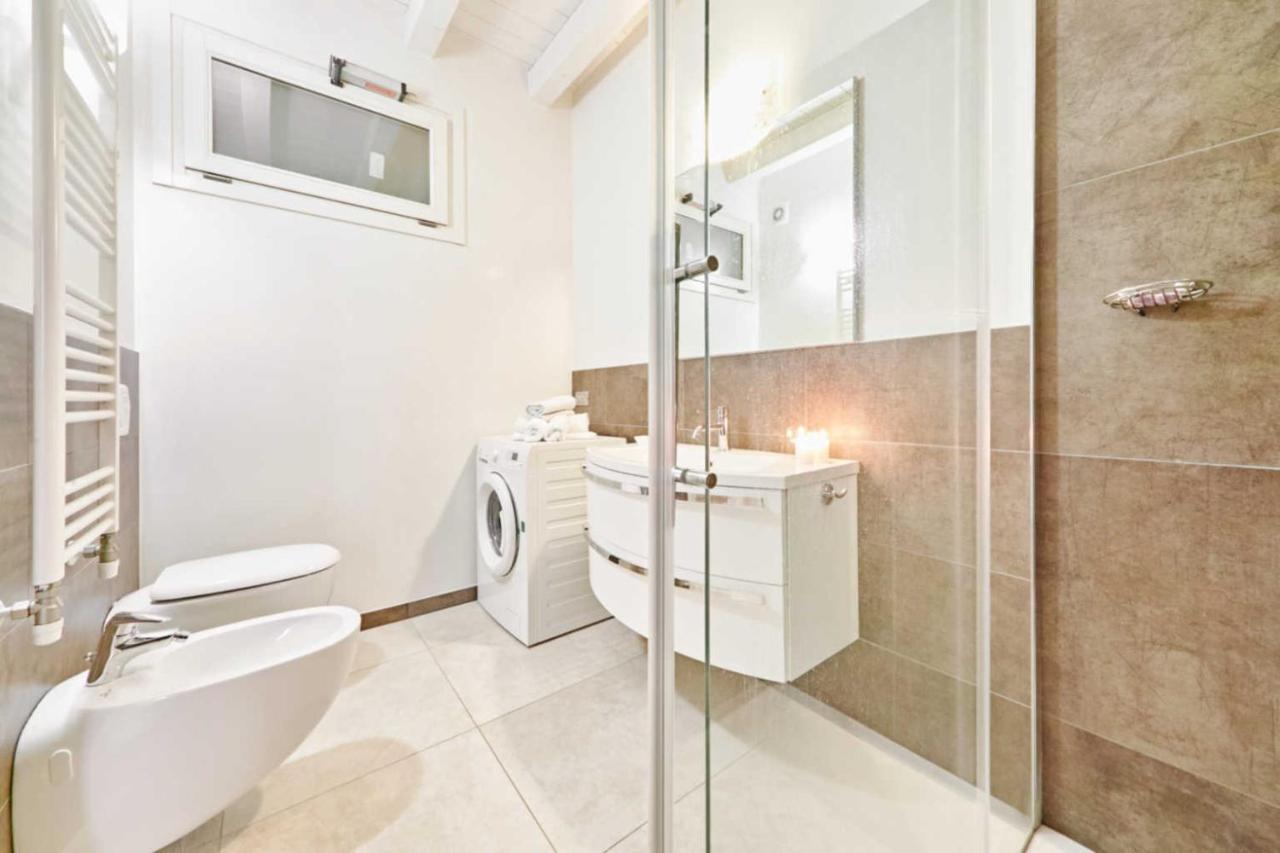 Warda A6 Apartment Desenzano del Garda Bagian luar foto